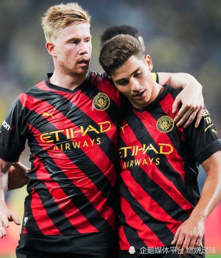  曼城主场大胜布莱顿，德布劳内世界波破门  