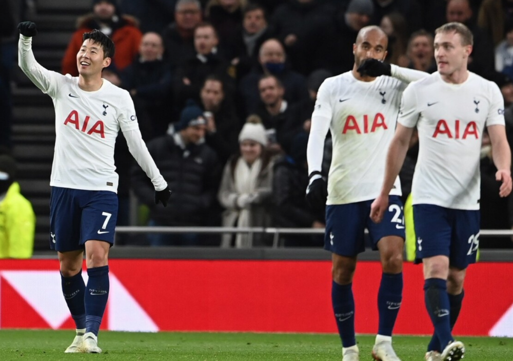  热刺锋线集体哑火孙兴慜错失绝杀良机  